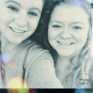 Meet your Posher, Leah